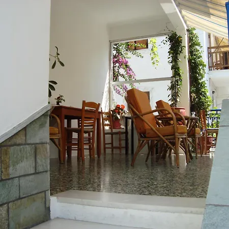 Ξενοδοχείο βάκχος *