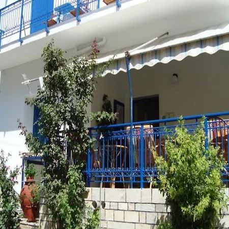 Hotel Vakhos Naxos City