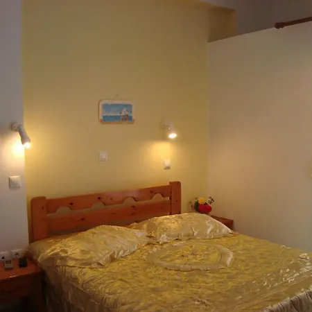 Vakhos Hotel *