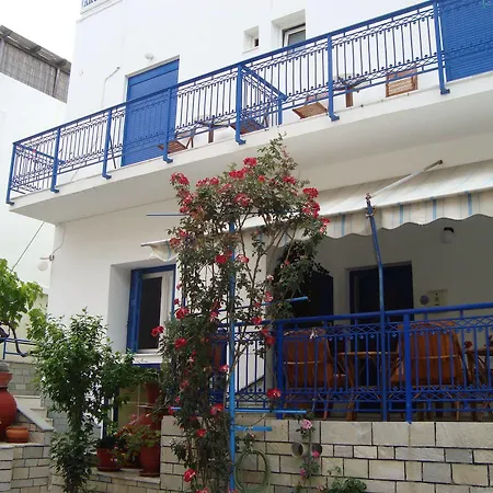 Vakhos Hotel *